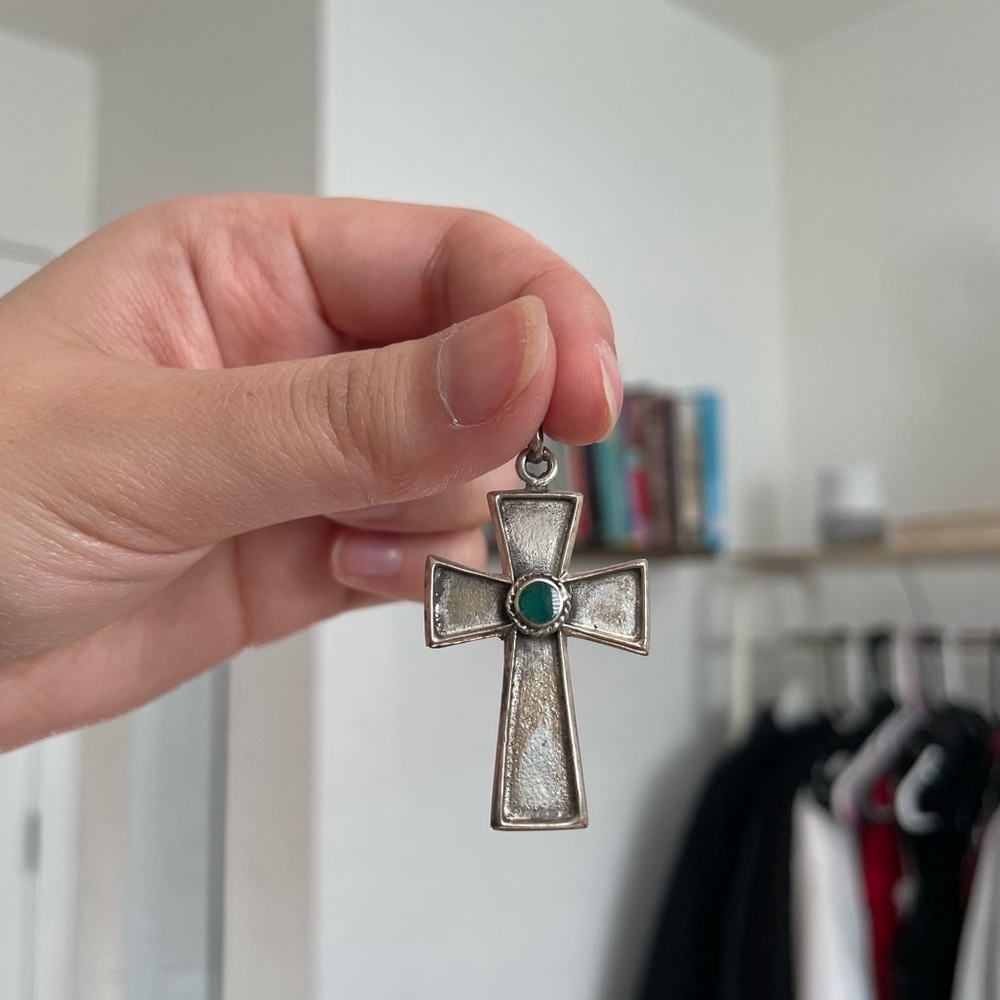 sterling silver cross pendant
